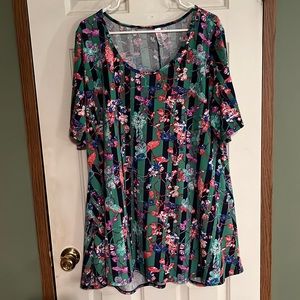 LULAROE short sleeve tunic
